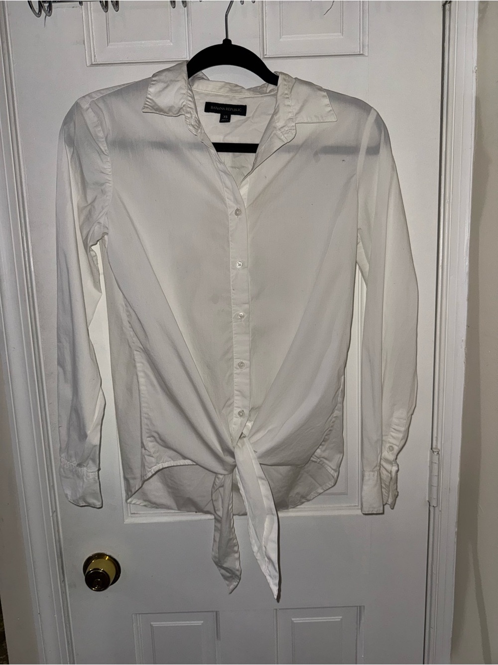 Banana Republic White Long-Sleeve Tie-Front Button-Down Shirt